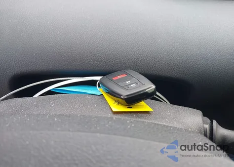 2022 Toyota Prius Limited z USA, uszkodzony, nr VIN JTDKAMFU3N3155705